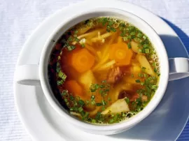 Consejos para calcular la porción ideal de fideos en sopa por litro de caldo