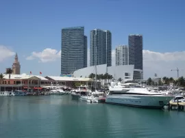 Conoce al reparto de Dos Superpolicías en Miami en Doblaje Wiki